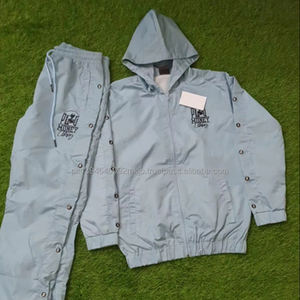 ชุดวอร์มไนลอนแบบใหม่พร้อมกระดุมด้านข้าง ชุดวอร์มไนลอนกันลมพร้อมโลโก้ DTF ชุดเซ็ต 2 ชิ้น ชุดวอร์มไนลอนกันลมสำหรับผู้ชาย - Product Image 6