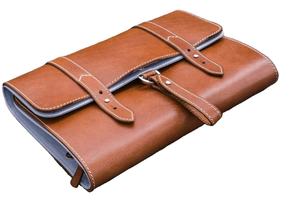 กระเป๋าใส่เครื่องสำอางหนังลายโลโก้แบบกำหนดเอง ดีไซน์ทันสมัย ปิดด้วยซิป เหมาะสำหรับทุกเพศ ใช้สำหรับเดินทางและจัดเก็บเครื่องสำอางในชีวิตประจำวัน - Product Image 2