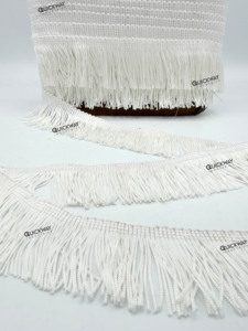 Flecos de Cadena de Poliéster Blanco al por Mayor para Accesorios de Ropa y Proyectos de Bricolaje - Product Image 2
