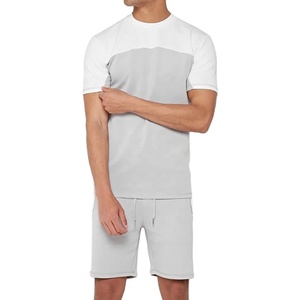 Ensemble décontracté pour hommes : T-shirt à manches courtes et short – Deux pièces personnalisables avec logo – Tenue d'été décontractée pour hommes - Product Image 1