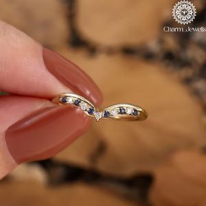Anillo de compromiso romántico con alas de moissanita chapado en oro de 10 quilates y plata Charm Jewels, engaste de púas, joyería para mujer - Product Image 3
