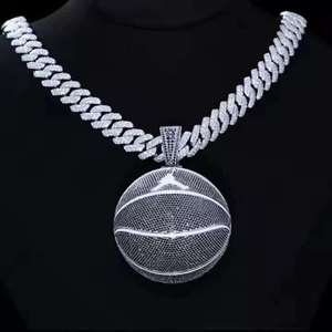 Collier pendentif basketball plaqué argent avec moissanite sertie clos, bijou unisexe style hip-hop pour soirée - Product Image 1