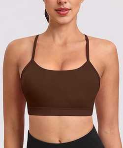 Sujetador Deportivo Sin Costuras de la Mejor Calidad con Logotipo Frontal, de Alta Sujeción, para Yoga, para Mujer, Tallas Grandes Incluidas, Hecho en Pakistán - Product Image 3