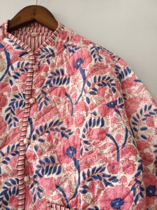 Veste matelassée en coton patchwork : Manteau bohème réversible d'Inde - Product Image 5