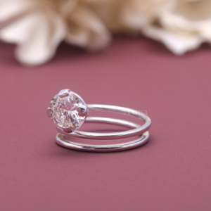 Bague en argent sterling 925 massif avec diamant rond cultivé en laboratoire certifié IGI, style spirale, solitaire moderne pour fiançailles - Product Image 6