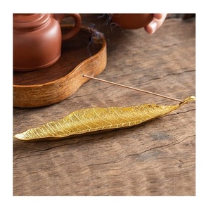 กระถางธูปโลหะรูปทรงดอกบัวที่สง่างามสไตล์วินเทจ - Product Image 1