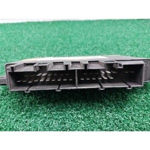 300 ECU y Módulos de Computación Usados 04602421AF - Product Image 3