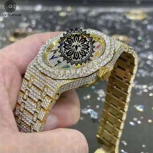 Reloj de Lujo para Hombre Charm Jewells, Oro Amarillo con Diamantes, Movimiento Mecánico, Caja de 40 mm, Esfera de Cristal, Resistente al Agua 10 Bar, Botón de Presión - Product Image 2