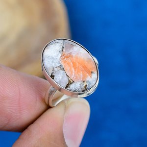 Anillo de Plata de Ley 925 con Gema de Calcita Naranja Natural en Forma Ovalada - Product Image 1