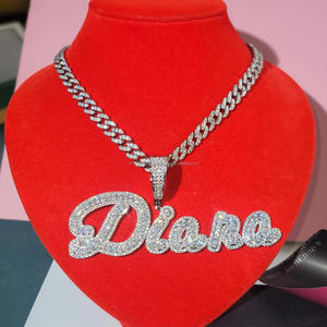 Collar con Colgante de Lujo 'Diana' con Letras de Burbuja 'Iced Out' y Diamantes de Moissanita, Joyería Hip Hop - Product Image 1