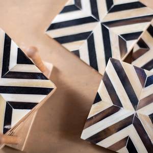 Sous-verres en résine inspirés de l'océan avec paillettes intégrées, tapis en époxy faits à la main, idéaux pour la maison de style côtier, la table, le bar à café et les cadeaux. - Product Image 3