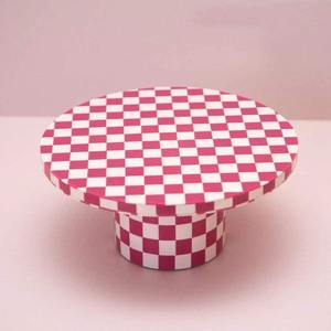 Plateau et cuillère à gâteau en bois faits à la main, écologiques, pour mariages et anniversaires - Product Image 1