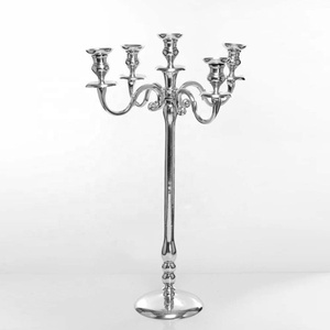 Bougeoir d'éclairage Design européen 5 bras Lumières dorées Mariages Centres de table Décoration Bougeoir doré Candélabre - Product Image 1