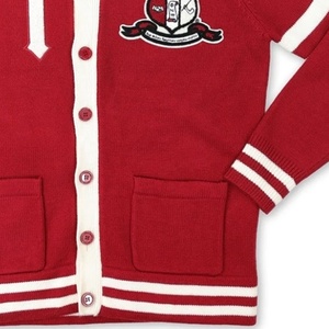Cardigan rouge tricoté pour homme Divine Nine Nude avec bordure blanche et motif patch, manches longues, col en V, boutons sur le devant, pour l'automne - Product Image 5