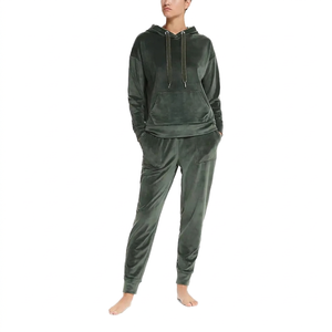 Conjunto Deportivo de Mujer en Terciopelo Verde Oscuro con Capucha, Manga Larga, Color Sólido, Corte Holgado, Pantalones de Invierno con Bolsillos Laterales - Product Image 5