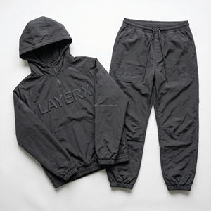 Conjunto de Chándal Personalizado para Hombre 2026 de Gran Venta: Cortavientos de Nylon Estampado, Lavado Ácido, Bordado Vintage, Sudadera Holgada 2 en 1 y Pantalones - Product Image 1