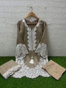 Túnica bordada de diseñador Shalwar Kameez con Farsi Gadhwal Salwar y Organza Dupatta Tallas L, XL, XXL Conjunto de tendencias - Product Image 5