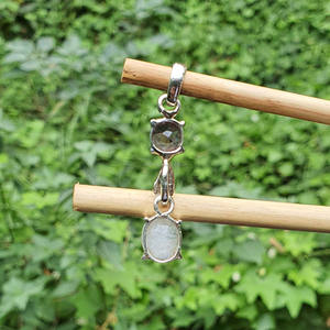 Venta al por mayor fina 925 joyería de plata esterlina chapado en oro natural clásico doble piedra de nacimiento colgantes encantos con corte de amatista - Product Image 6