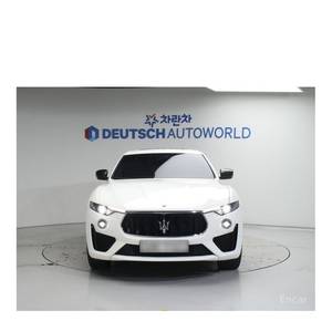 Maserati Levante 3.8 GTS AWD Modelo Diciembre 2018 con 67,352 km, Volante a la Izquierda, Caja de Cambios Automática, Cámara Trasera - Product Image 4