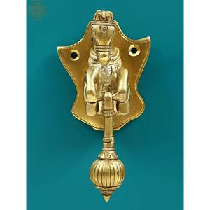 Aldaba de puerta de caballo de latón pequeño hecho a mano de 5 pulgadas, artículo de decoración para el hogar hecho en India, categoría de producto Knick-Knack - Product Image 1