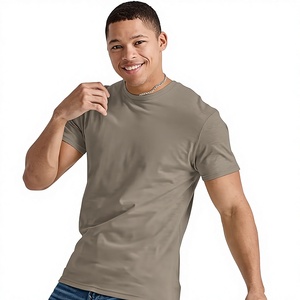 T-shirt en jersey de coton vert olive pour homme, personnalisé, décontracté, à manches courtes, couleur unie, col rond, coupe classique, respirant, 220 grammes, tricoté - Product Image 1