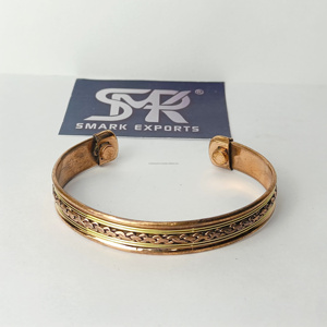 Brazalete Clásico Premium de Cobre Ligero para Hombre y Mujer, Elegante Pulsera, Accesorio de Moda para Regalo - Product Image 5