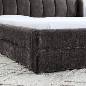 Letto matrimoniale imbottito con testiera in tessuto ciniglia spesso e piattaforma in legno massello - Product Image 6