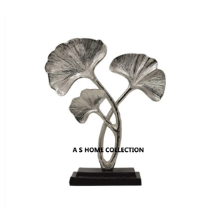 Escultura de Aluminio con Diseño de Hoja de Ginkgo, Base de Mármol, Plateada, Estilo Elegante, Diseño Metálico Moderno - Product Image 1