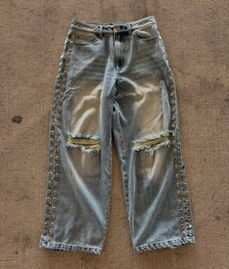 Jeans en denim coupe droite à panneaux unis, délavé vintage, jambe contrastante, style streetwear, coton premium, broderie homme, OEM, vente en gros - Product Image 6