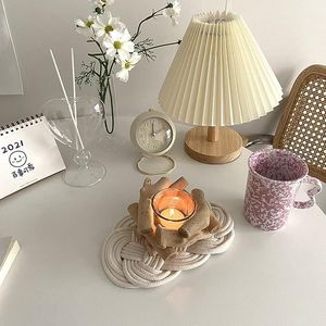 Portavelas de Madera Flotante Hecho a Mano, Moderno y Minimalista, con Diseño Elegante - Product Image 3