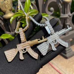 Colgante de Hip Hop con diseño de pistola AK47 de Moissanita, Plata 925 con baño de rodio, Corte Baguette y engaste de canal, Joyería para hombre de uso diario - Product Image 4