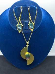 Conjunto de Joyería de Piedra Verde de Diseño con Collar y Pendientes a Juego, Accesorios de Moda para Mujer - Product Image 2
