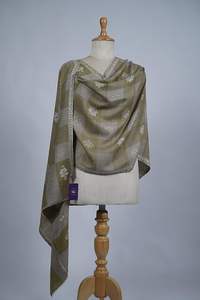 Echarpe de Lana Fina de Cachemira para Mujer VIC, 70x200 cm, Transpirable, para Uso Diario y al Aire Libre, Hecho en India y Pakistán - Product Image 2