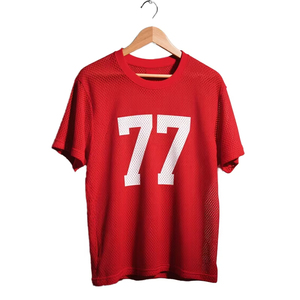 Camiseta Deportiva Roja para Hombre con el Número 77, Impresión por Transferencia de Calor, Manga Corta, Transpirable, Tejido de Poliéster, Cuello Redondo, Corte Regular - Product Image 2