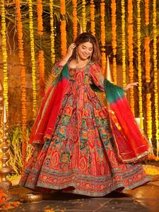 Lehenga Choli Rojo con Estampado Digital, Vestido Tradicional Indio Pakistaní para Mujer con Dupatta, para Bodas y Fiestas - Product Image 5