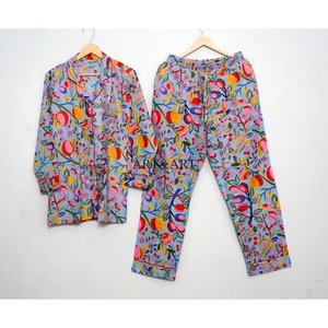 Ensemble de pyjama en coton fait main, imprimé floral, léger et respirant, pour femmes, 100% coton, coupe ajustée, été, maison - Product Image 1