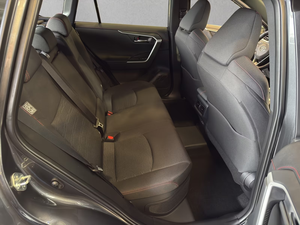 Toyota RAV4 Híbrido Enchufable SUV AWD, Vehículo Familiar Eficiente en Consumo de Combustible, Calidad de Exportación - Product Image 3