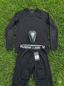 Conjunto de Ropa Interior Térmica para Hockey B A U E R: Camiseta de Compresión Acolchada y Pantalones Deportivos con Protección - Transpirable para Hombre - Product Image 6
