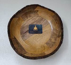 Bol de service artisanal en bois d'acacia naturel avec motif en écorce de mangue, motif uni, bol à salade et à soupe - Vaisselle de cuisine - Product Image 6