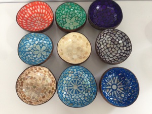 Nueva Colección de Cuencos, Vasos y Tazas de Coco Lacados, Elegantes y Adecuados para Venta al por Mayor o Decoración, Calidad Superior - Product Image 4