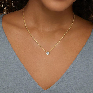 Collar con Colgante de Diamante Redondo con Engaste Solitario - Product Image 4
