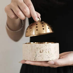 Brûleur d'encens en marbre beige de travertin au design arabe, porte-encens pour bâtonnets d'encens, brûleur de Bakhoor et Oud - Product Image 4