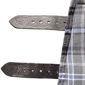 kilt de tartán, como los estilos Hebridean Ice o Antique Reivr, típicamente hechos de lana, kilt de 8 yardas - Product Image 2