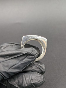 Anillo Rectangular de Lujo para Hombre, Estilo Hip Hop, Acabado en Oro Blanco, con Incrustaciones de Moissanita, Joyería Brillante - Product Image 2