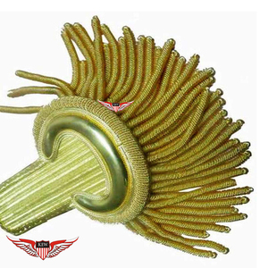 Epaulettes de Hombro Metálicas Doradas KEW con Flecos, Diseño Vintage de Lujo, Acabado Bordado Ecológico y Duradero - Product Image 1