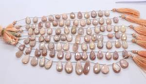 Cuentas facetadas de piedra lunar de melocotón natural en forma de pera de 9x15-11x17 mm, cuentas de piedra lunar de 8 pulgadas, cuentas de piedra lunar de melocotón en forma de pera - Product Image 5