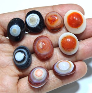 พลอยตาแมวสุลเลมานีทรงรีแบบเรียบธรรมชาติสำหรับทำเครื่องประดับ - Product Image 3