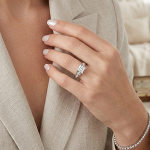 Bague en or blanc 14 carats avec diamant de laboratoire taille princesse et pierres latérales, certifiée IGI, style classique, bijoux pour femmes, prix de gros - Product Image 3