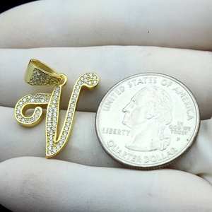 Colgante de Letra V con Diamante Moissanite, Plata de Ley 925, Letra del Alfabeto con Incrustaciones de Diamantes, Sin Cadena, Regalo - Product Image 3