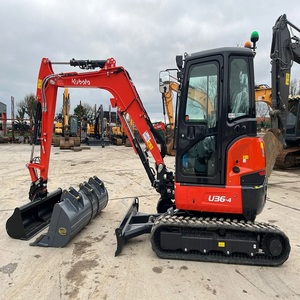 Mini-excavatrice Kubota robuste à vendre, idéale pour les travaux de terrassement, de creusement de fossés, de fondations et d'installation de canalisations, avec un design pratique. - Product Image 1